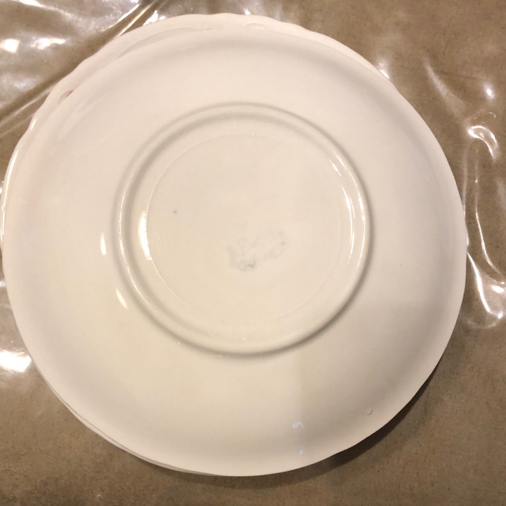Vintage๐ฅณHP๐ฅณRose Teacup Set - Picture 3 of 8